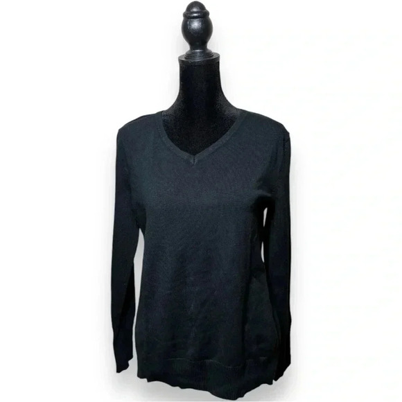 Zenana Outfitters Women's L Black V-Neck Long Sleeve Gold Button Detail Sweater - Picture 1 of 16